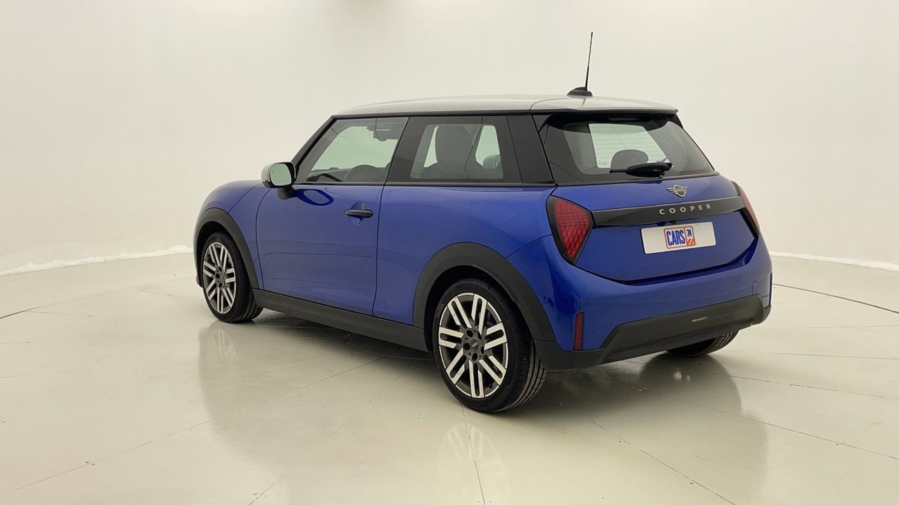 ميني كوبر كونتري مان STD 1.5 | بدون دفعة مقدمة | اختبار القيادة في المنزل