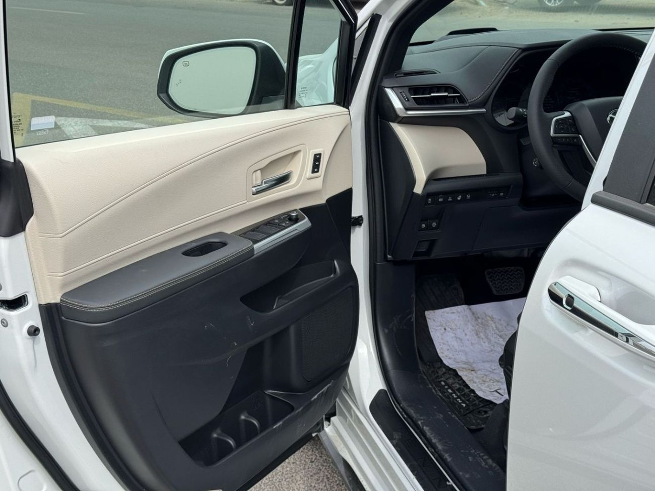 تويوتا سيينا 2025 Toyota Sienna 2.5L Hybrid Platinum Brand New