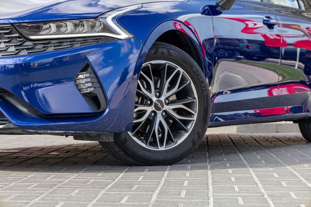 كيا K5 2.0L LX Kia K5 2023 GCC under Agency Warranty with Flexible Down-Payment.