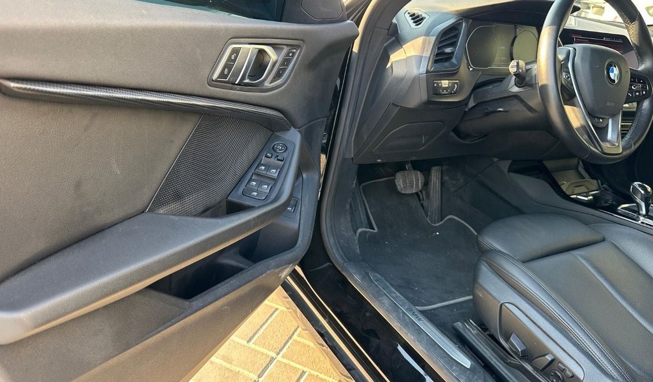 BMW 228i 2.0 V4 228i