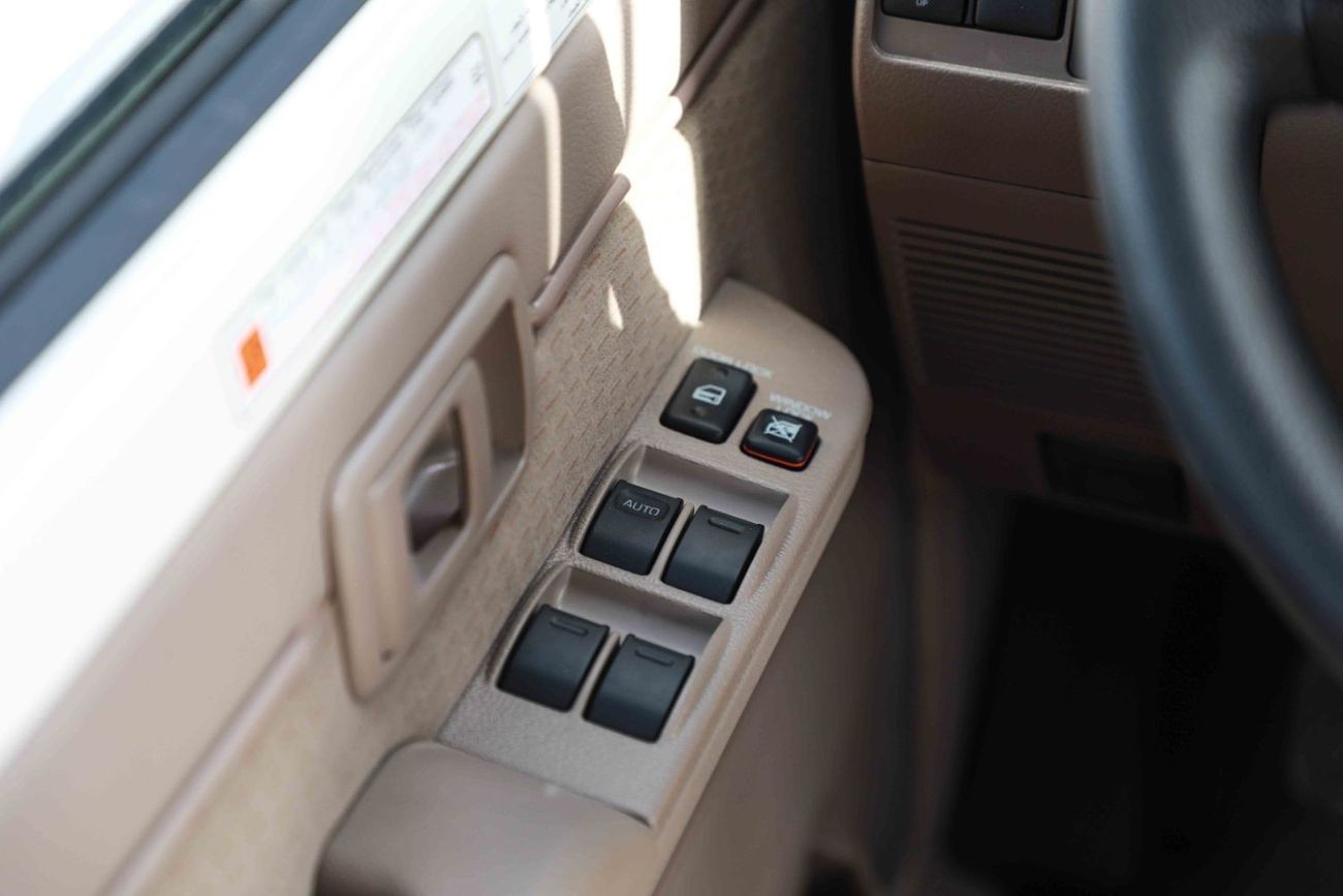 Toyota Land Cruiser Pick Up 2024 Toyota LC79 4X4 Double Cab 4.5 V8 - White inside Beige | Export Only