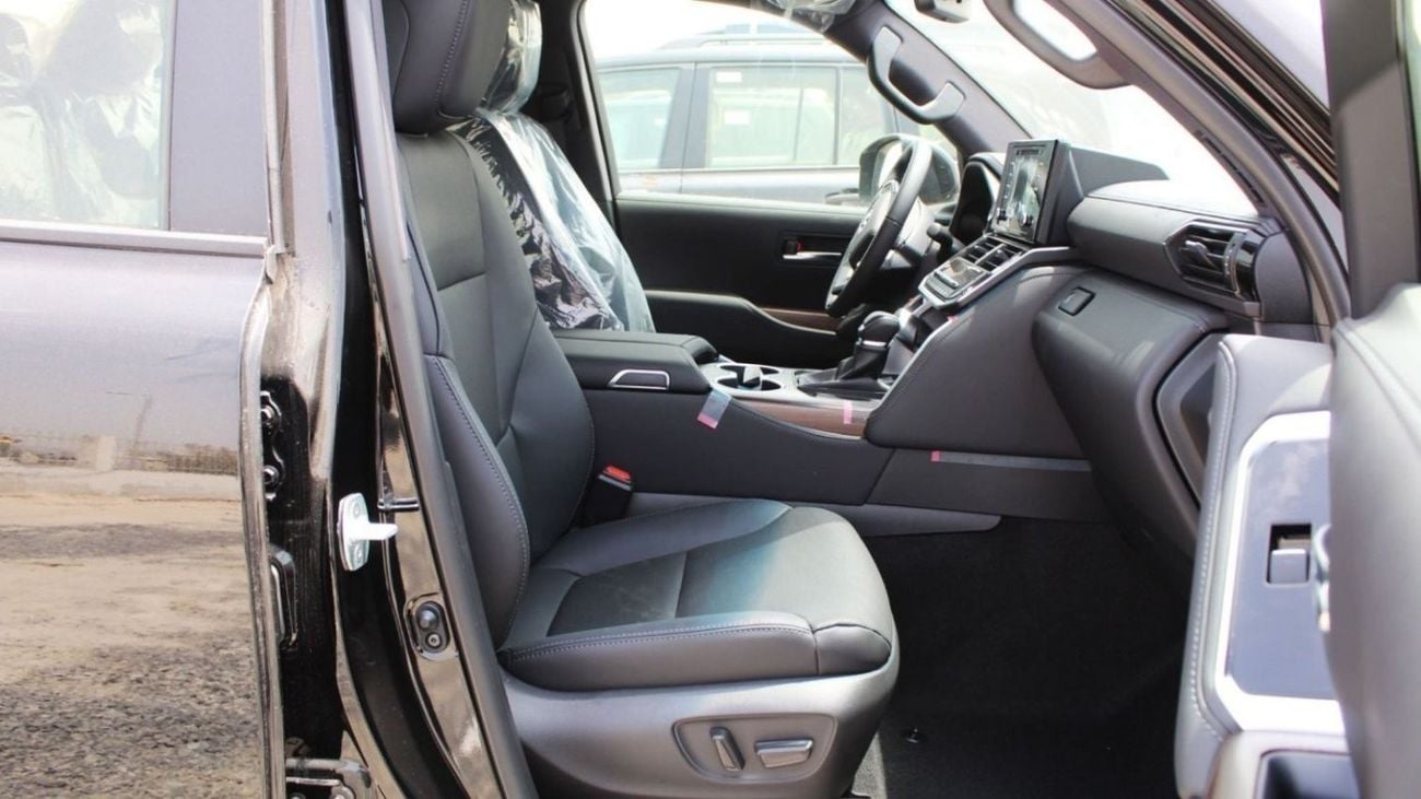 Toyota Land Cruiser LC300 GXR 4.0P AT MY2025 – BLACK