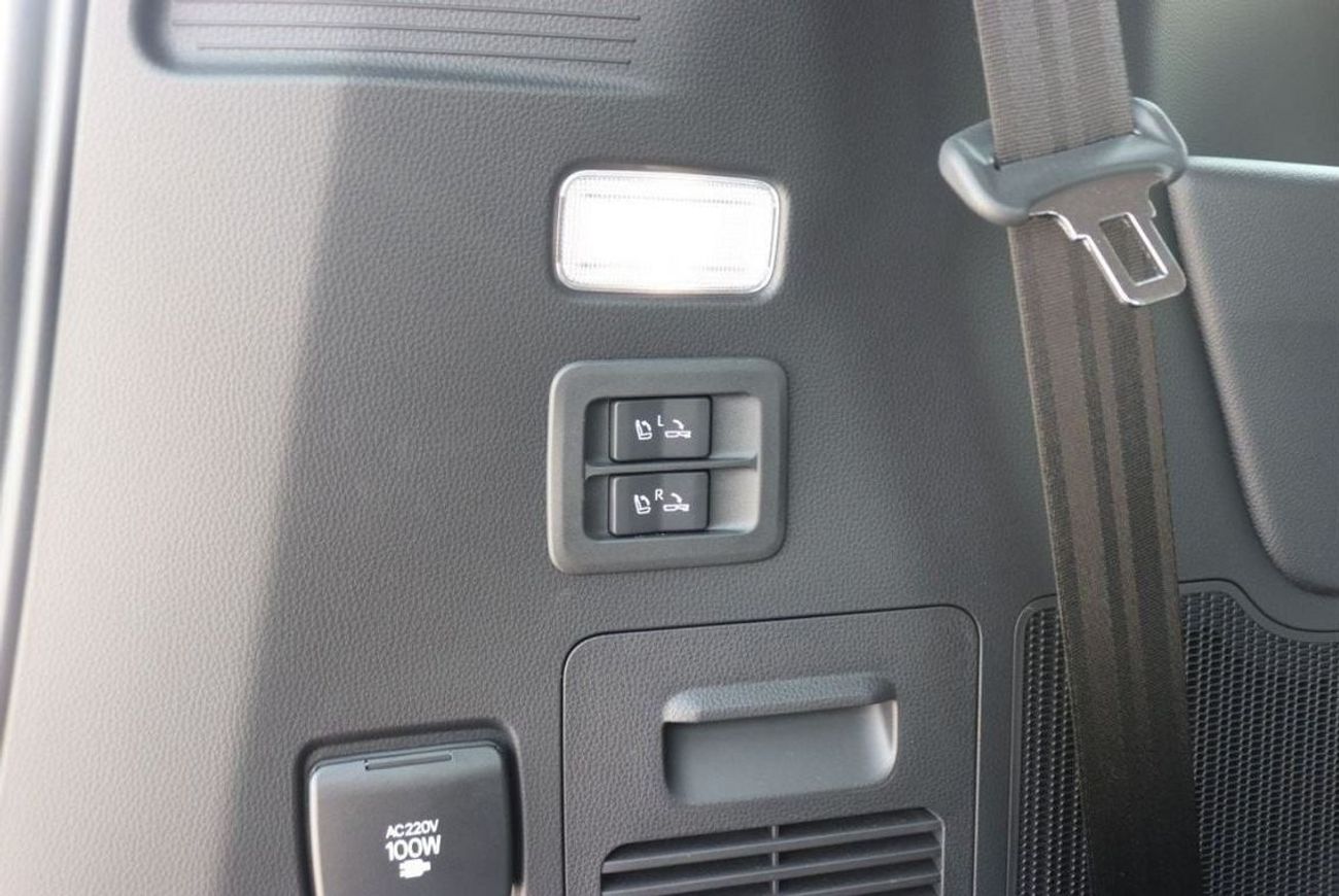 تويوتا لاند كروزر 3.3L,VX, DIESEL, EUROPIAN SPECS, LEATHER SEATS, ELECTRIC SEAT, WIRELESS CHARGER, 2024 FOR EXPORT