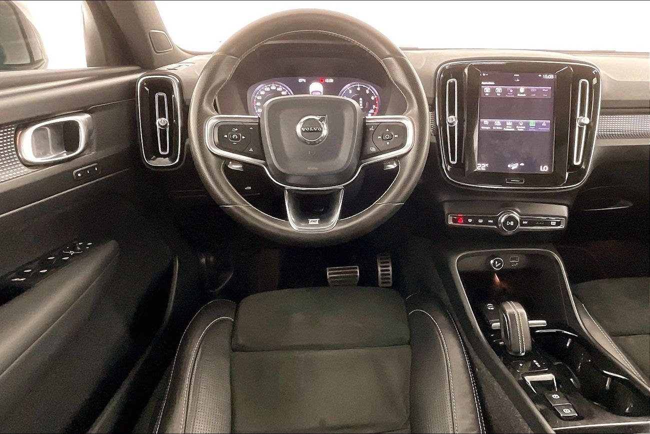 فولفو XC 40 T5 R Design | شامل الضمان | 0 ﺪﻔﻋﺓ ﺃﻮﻟﻯ