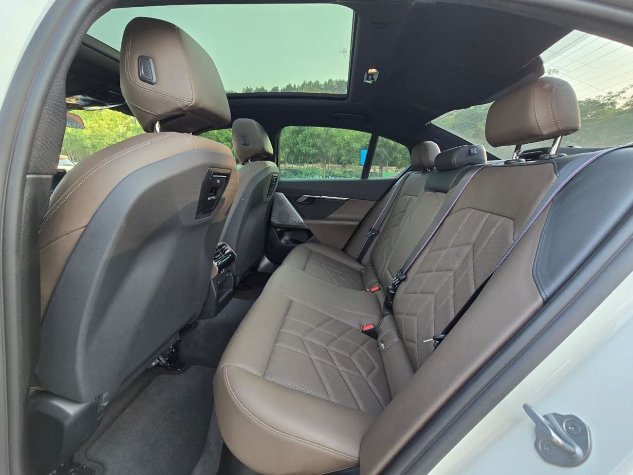 بي أم دبليو 520i M SPORT