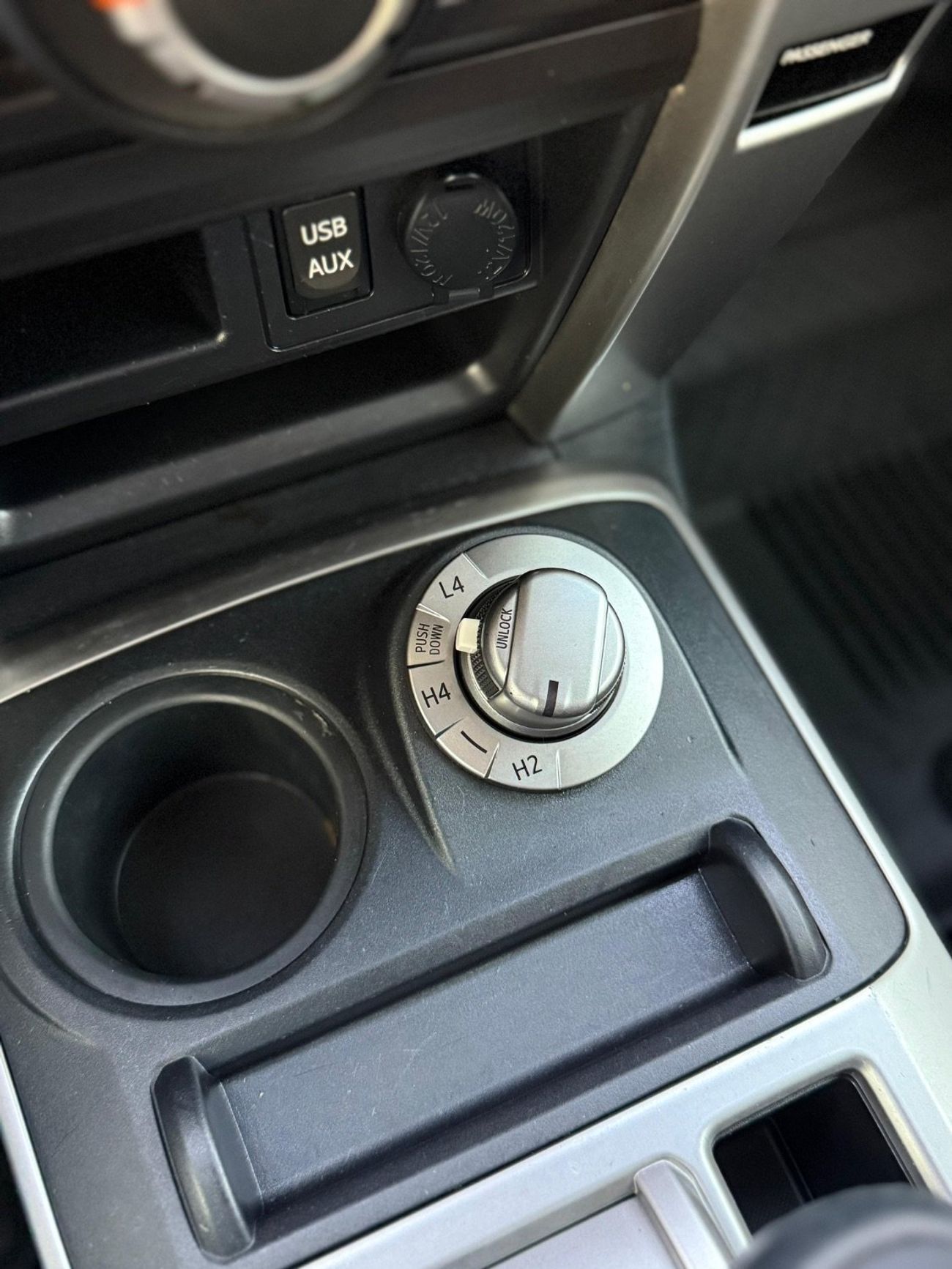 تويوتا Runner4 SR5 premium 4WD