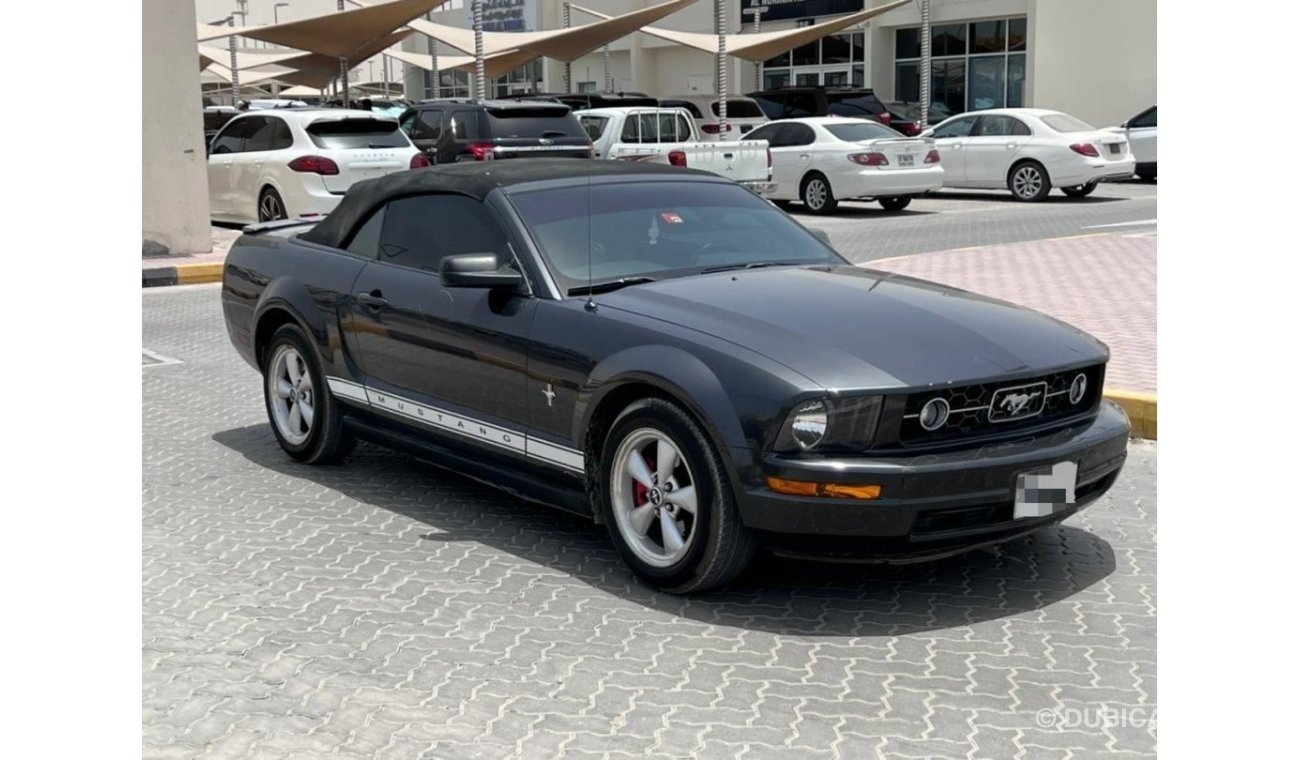 Ford Mustang 2007 model, imported from America, 6 cylinders, 95000 km.