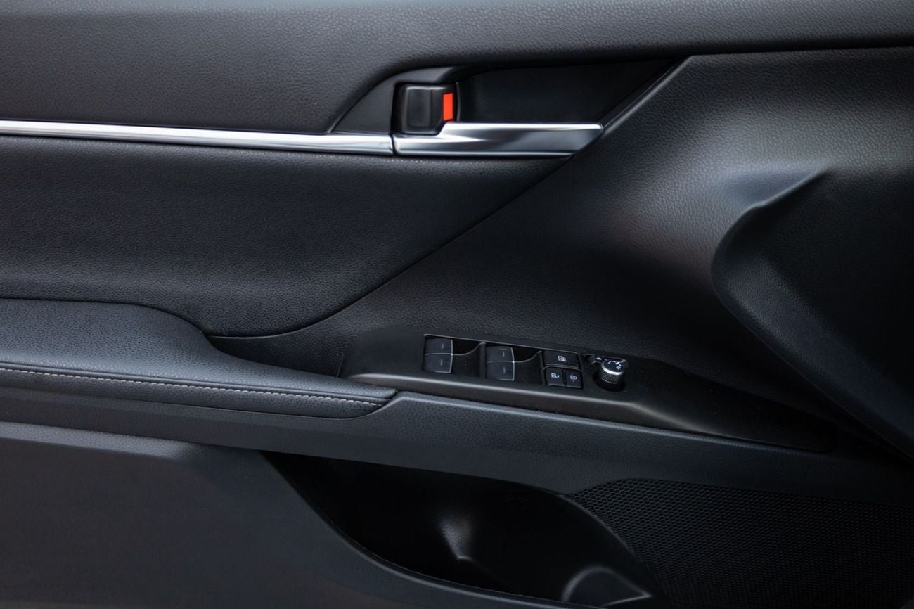 Toyota Camry Sport