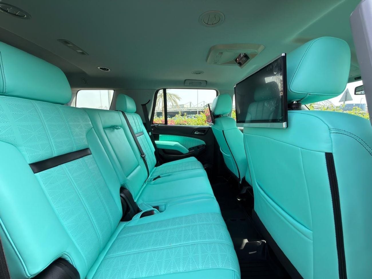 شيفروليه تاهو LS 5.3L 4WD (8 Seater)