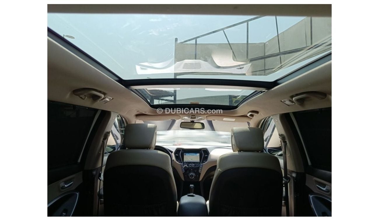 Hyundai Grand Santa Fe GLS هيونداي جراند سنتافي موديل : 2015 مطلوب :42000 درهم الممشى : 187000 كم مواصفات خليجية V6/3.3L 4W