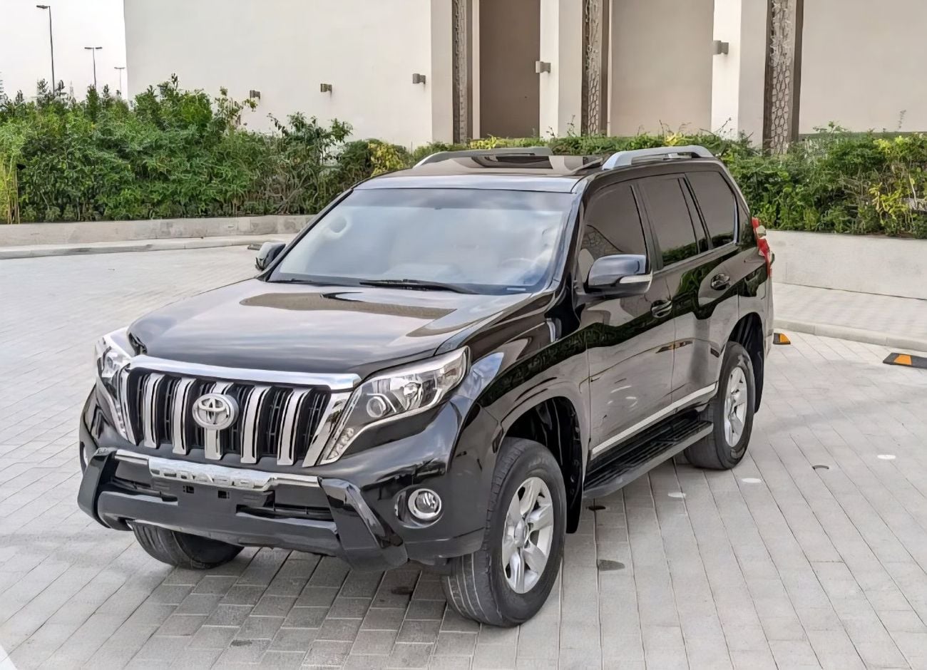 تويوتا برادو TXL 4.0L (7 Seater)