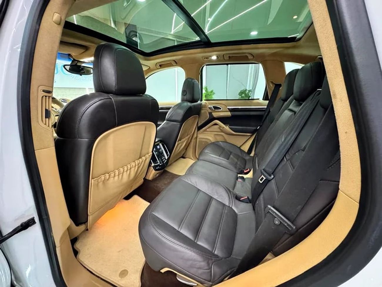 Porsche Cayenne AMAZING GTS V8 || GCC || FULLY LOADED || ACCIDENT FREE || PERFECT CONDITION