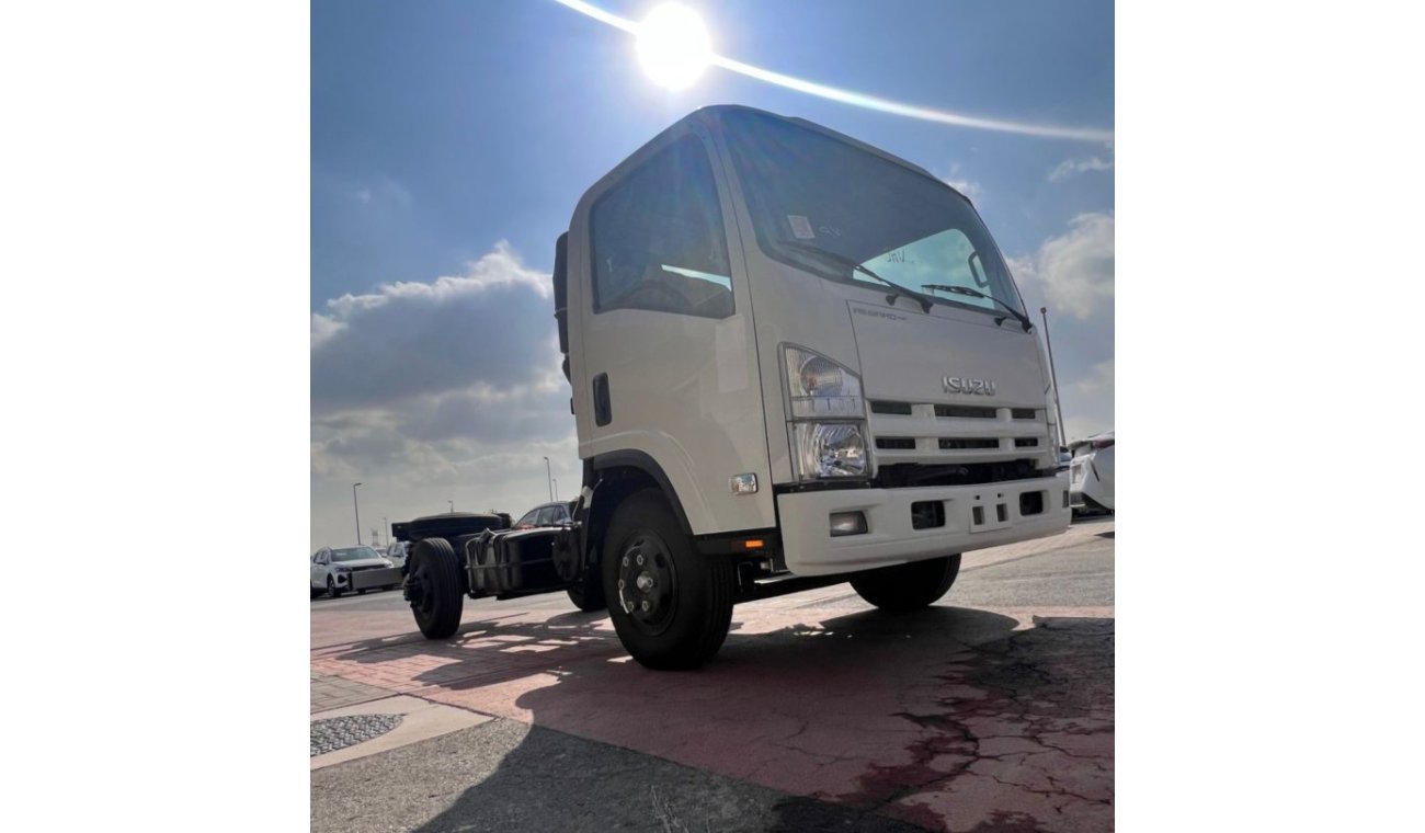 Isuzu NPR Isuzu npr short chassis 4.2L