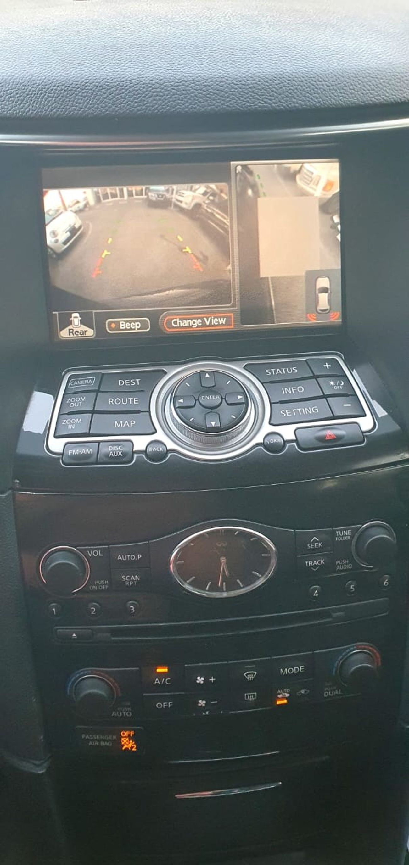 Infiniti QX70 Limited