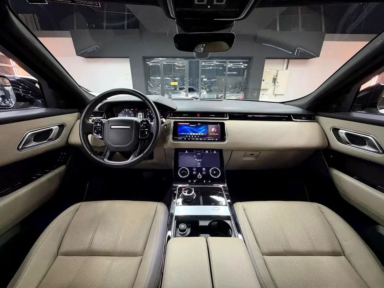 Land Rover Range Rover Velar R-DYNAMIC HSE