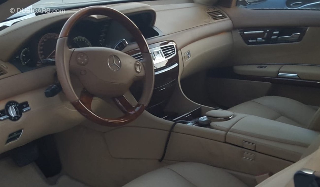 مرسيدس بنز CL 63 AMG مرسيدس Cl63AMG موديل 2008 السياره حاله ممتازه من الداخل والخارج فل اوبشن نيت فيجن وردار كاميرا خلفيه