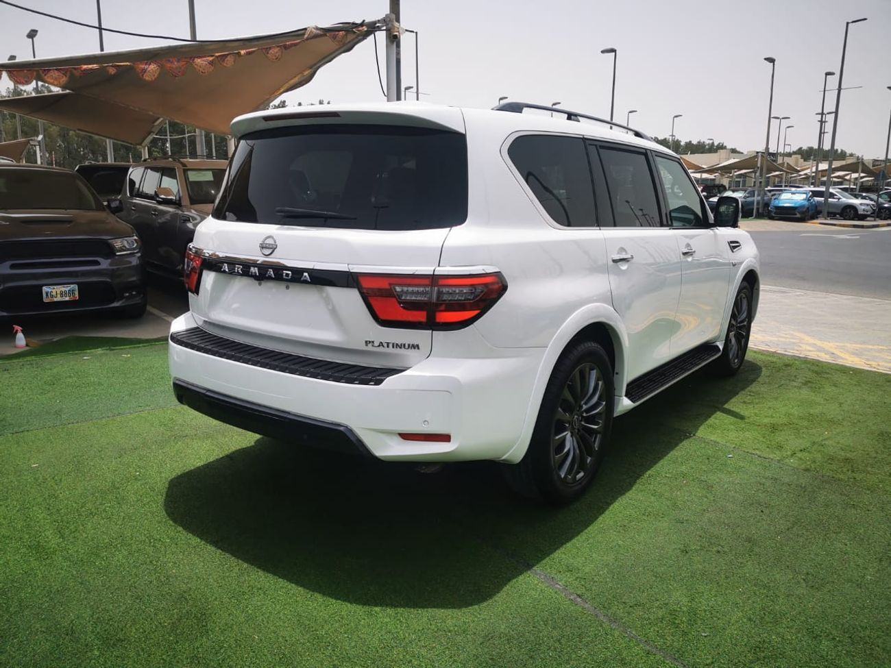 Nissan Armada Platinum