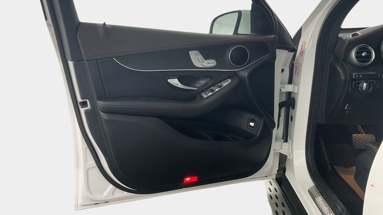 Mercedes-Benz GLC 250 AMG 2.0L AMG | Guaranteed Warranty | 0 Down Payment