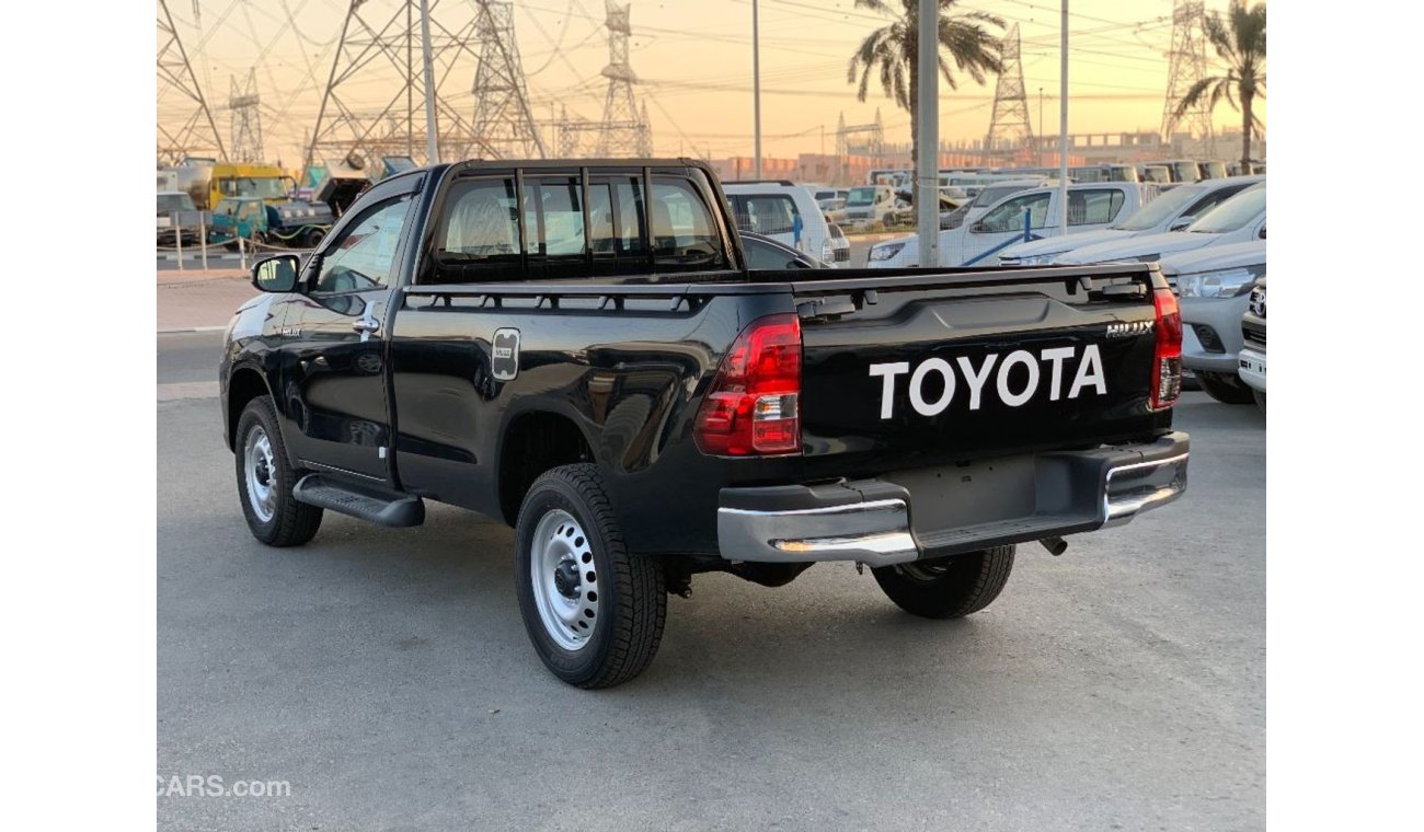 تويوتا هيلوكس Pick Up SC 4x4 2.4L Diesel 21MY