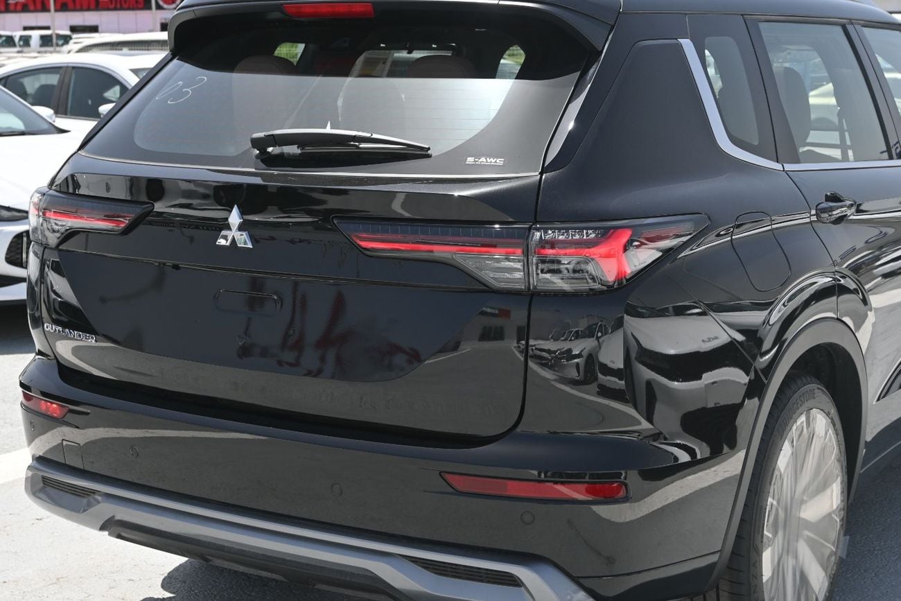 ميتسوبيشي آوتلاندر Mitsubishi Outlander P-Line, 2.5L Petrol 4WD, Model 2026, Color Black