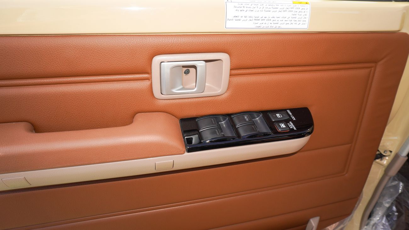 Toyota Land Cruiser 70 LX 2.8L Diesel A/T