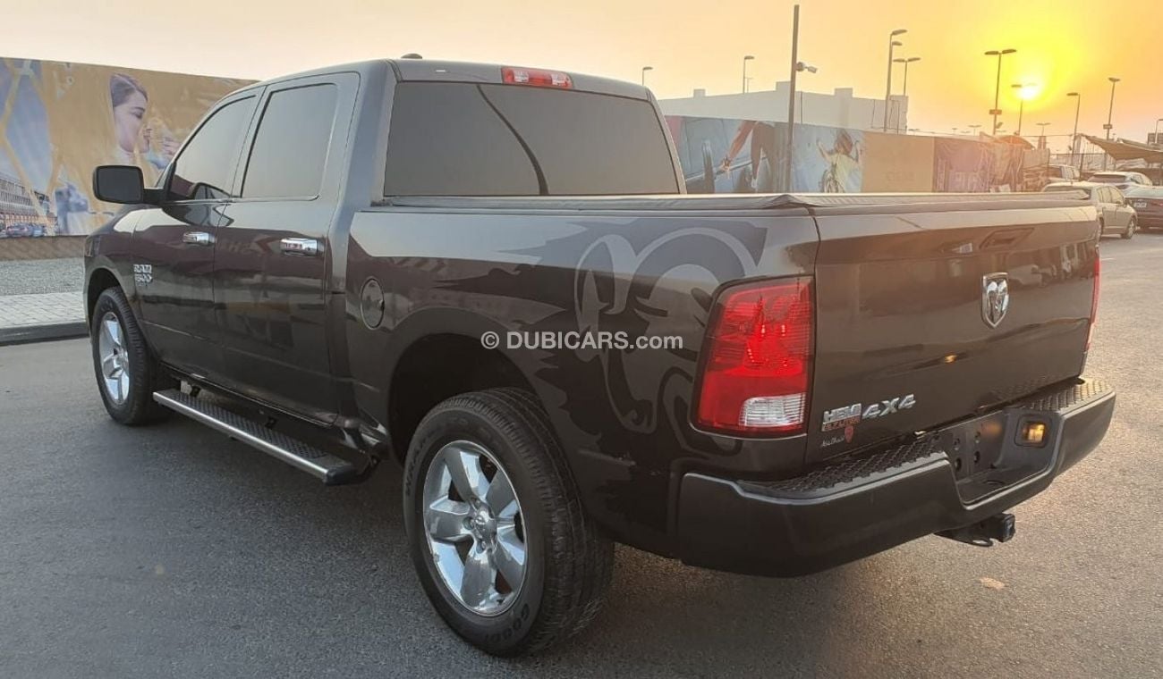 رام 1500 دوج رام 1500 كلاسك اكسبريس هيمي  v8 5.7L