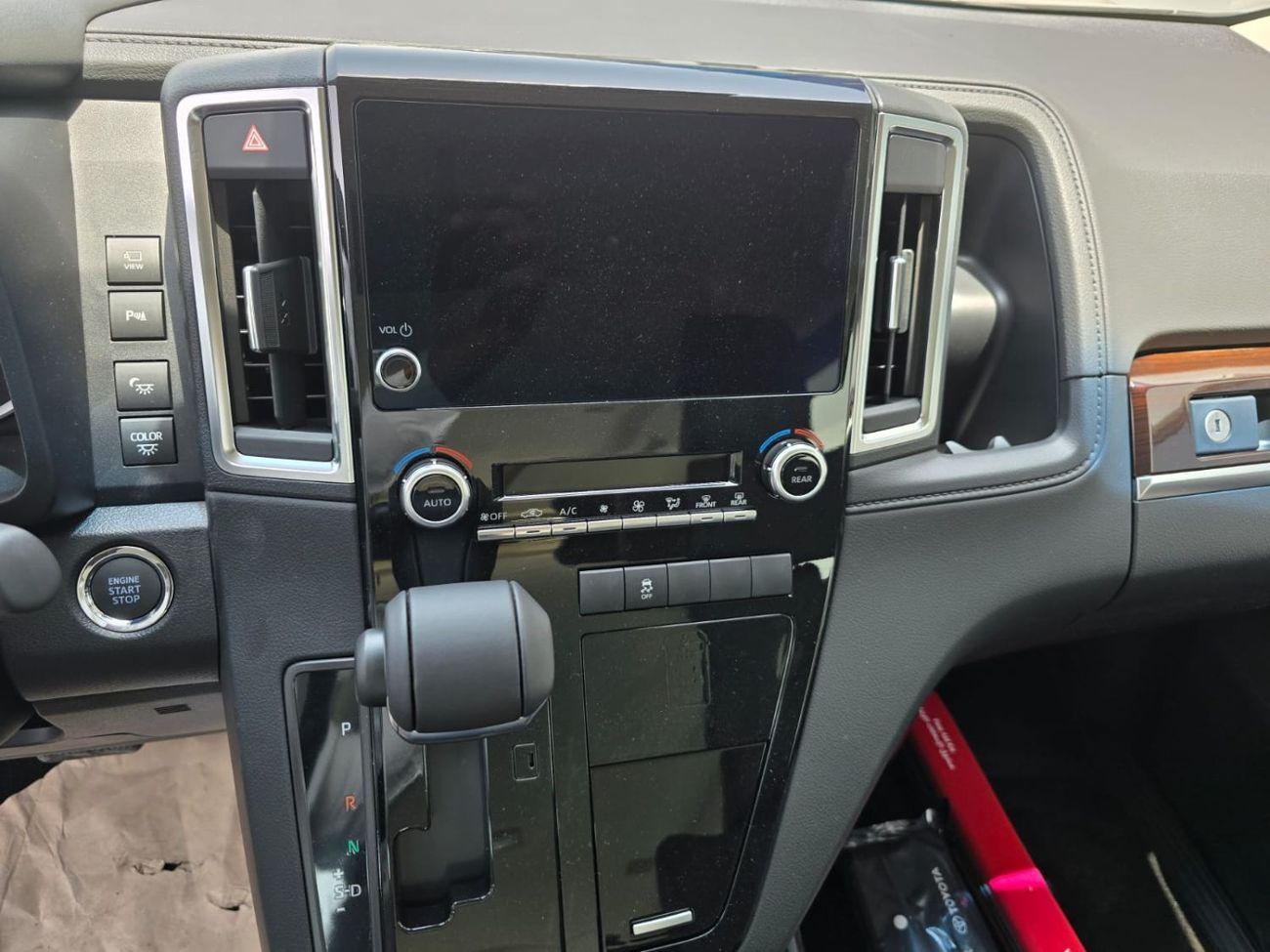 Toyota Granvia 3.5L V6 PETROL PREMIUM  6 SEATER FULL OPTION