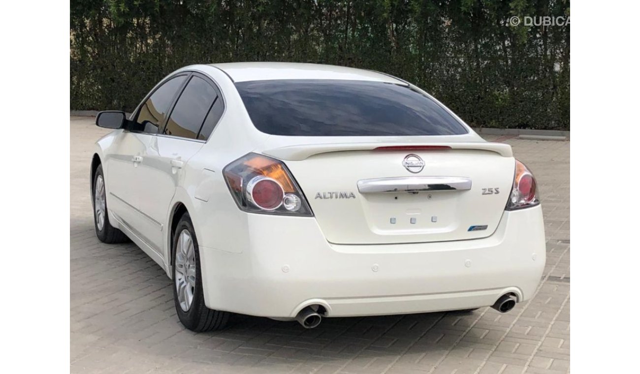 Nissan Altima