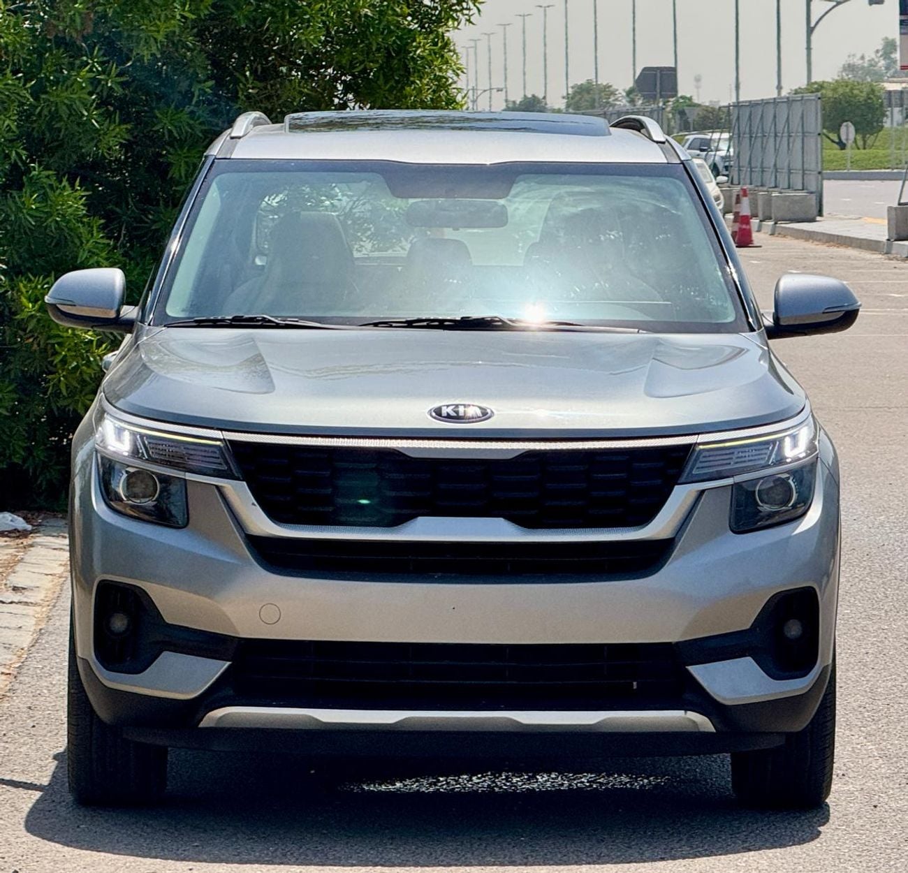 Kia Seltos LX 1.6L 800-Monthly l GCC l Sunroof, Cruise, Camera l Accident Free