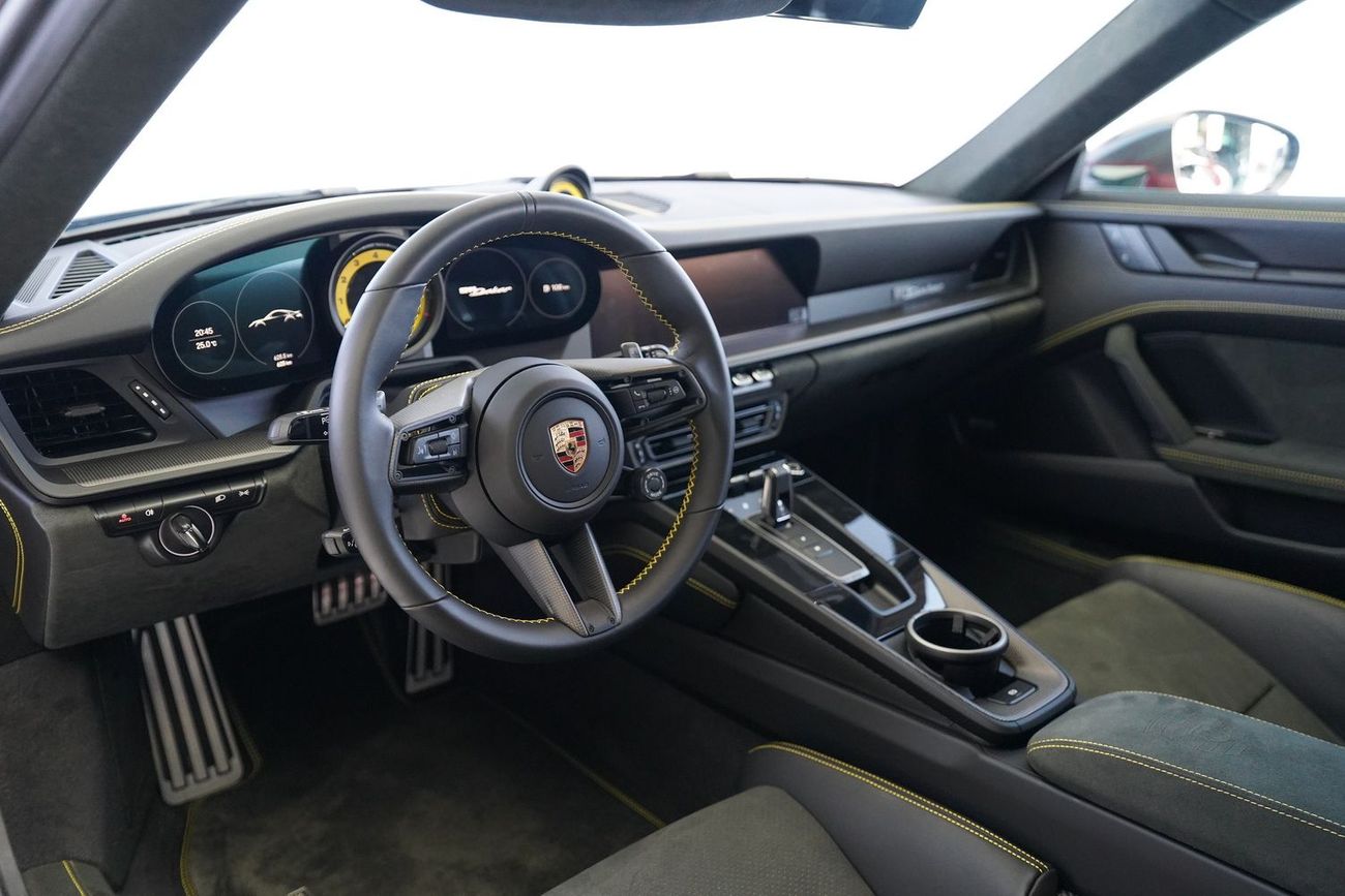 Porsche 911 Dakar 3.0L (475 HP) Coupe