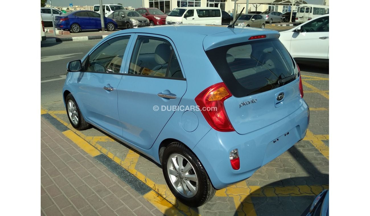 كيا بيكانتو 2015 سماوى خليجى تشيكات وكالة بدون صبغ بدون حوادث ممتازة ماشية قليل