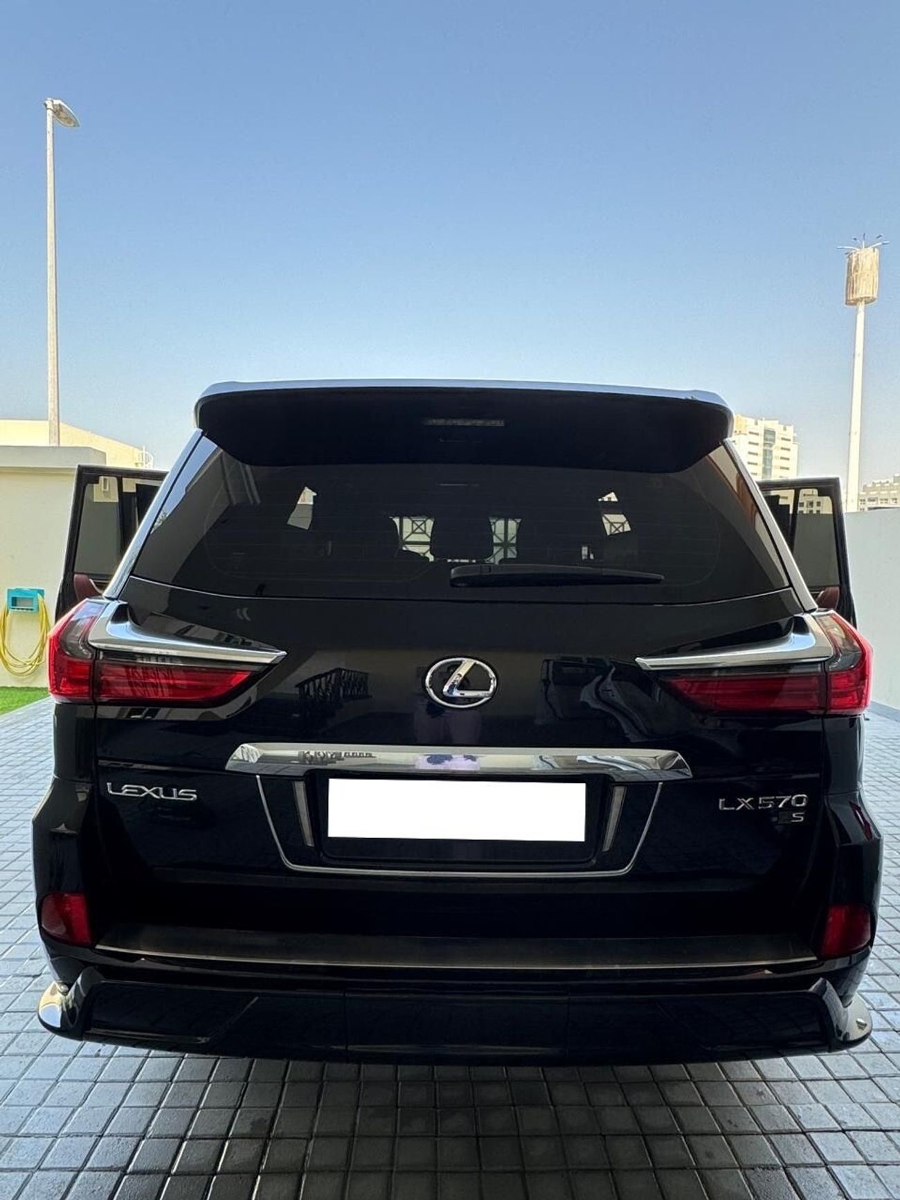 لكزس LX 570 Signature