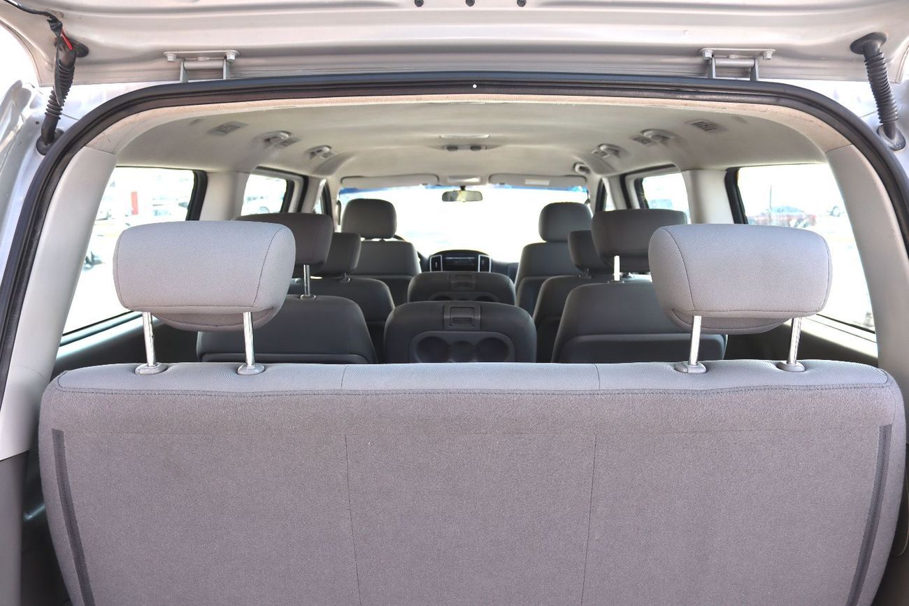 هيونداي H-1 هيونداى H-1موديل 2020 خليجى بدون حوادث  ممشى 123000 كم بمحرك 2.4Lعدد 12 مقعد بحاله ممتازه