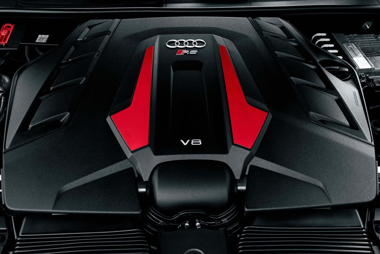 أودي RSQ8 RSQ8 | 5,875 P.M | 0% Downpayment | AUDI HISTORY | UNDER WARRANTY!