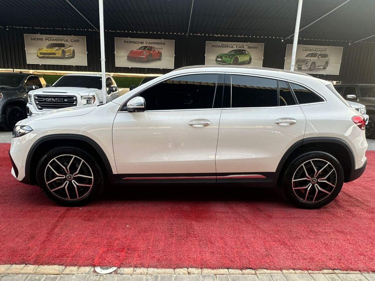 مرسيدس بنز EQE 350+ SUV