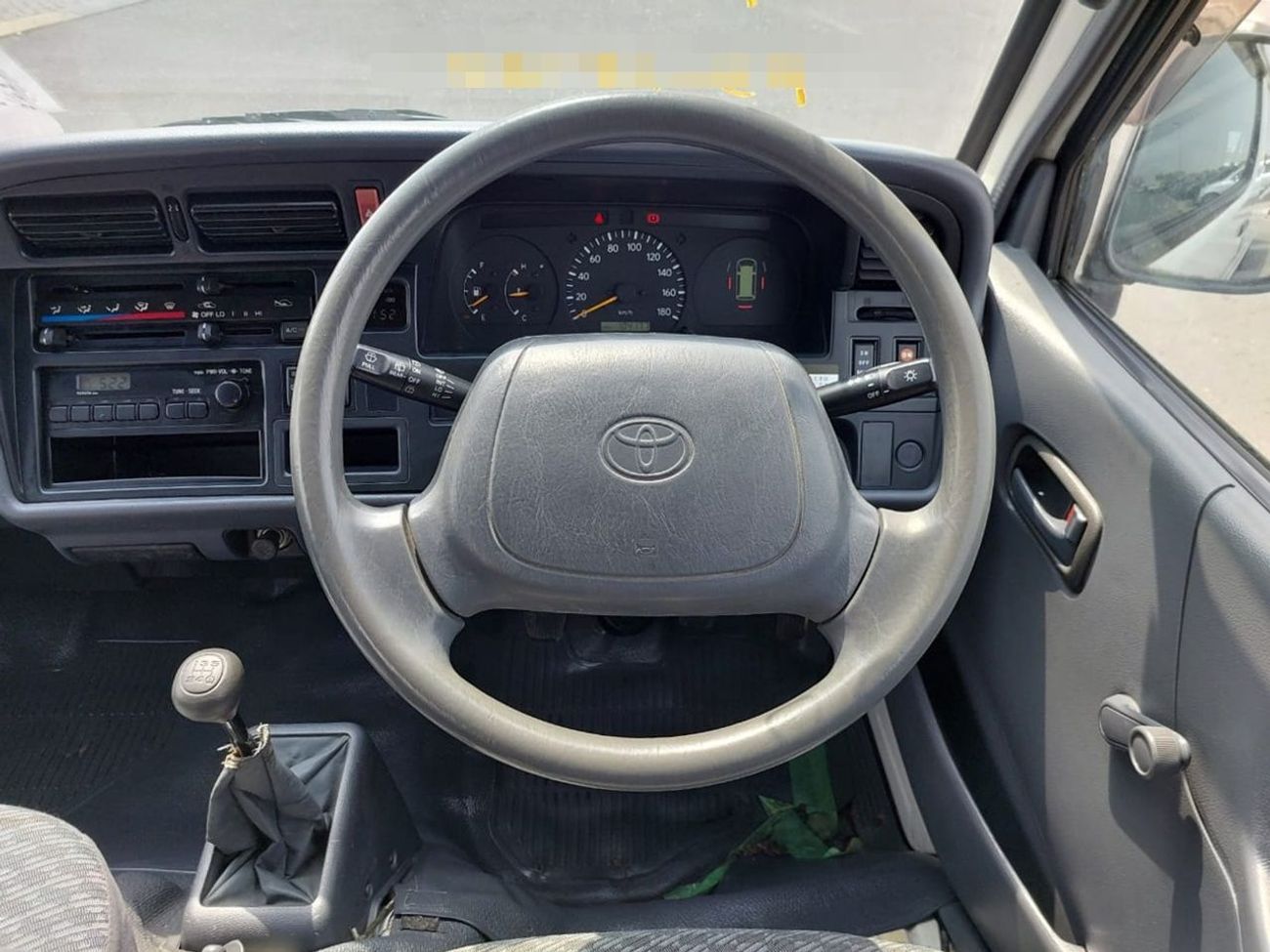 تويوتا هاياس TOYOTA HIACE VAN RHD 2003 MODEL 3.0 L DIESEL MANUAL(PM03365)