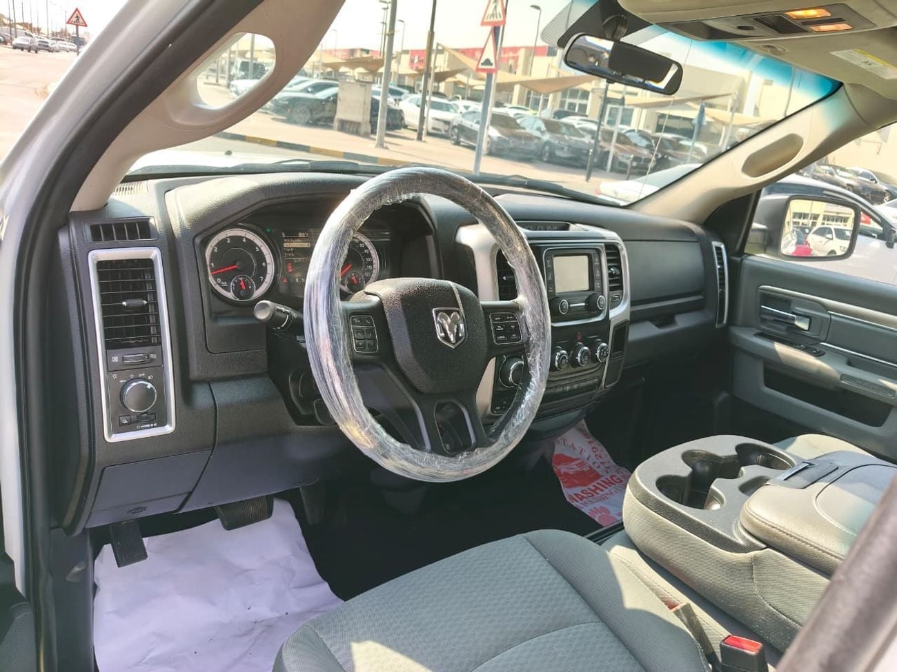 RAM 1500 SLT Bighorn Crew Cab 5.7L