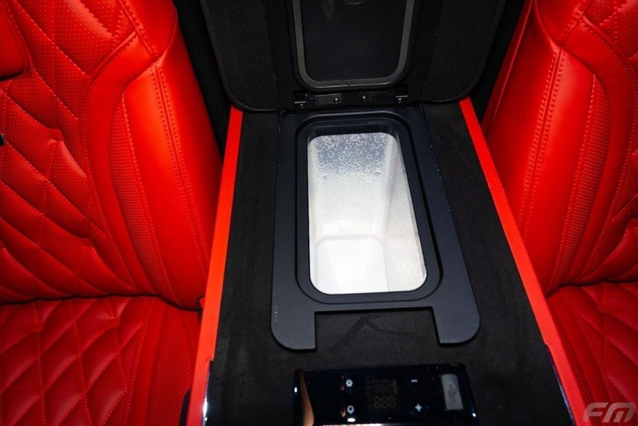 Mercedes-Benz V 250 VIP BUSINESS VAN –  FULL LUXURY OPTION | BRAND NEW | GCC | 2023