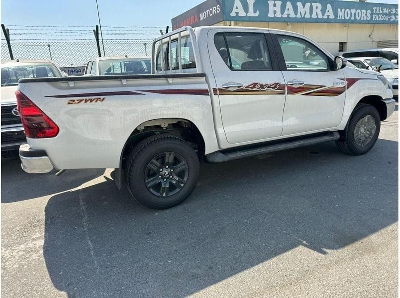 تويوتا هيلوكس TOYOTA HILUX SR5 2.7L AT 2026 WITHOUT PUSH START