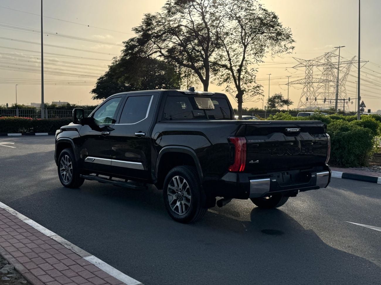 Toyota Tundra 1974 edition platinum