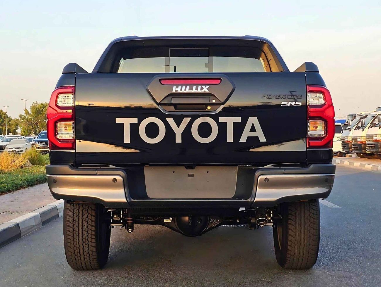 تويوتا هيلوكس ADVENTURE, 4.0L PETROL, A/T, 360* CAMERA, "18" A/WHEELS WITH ROLL BAR  (CODE #  HPV6AF)