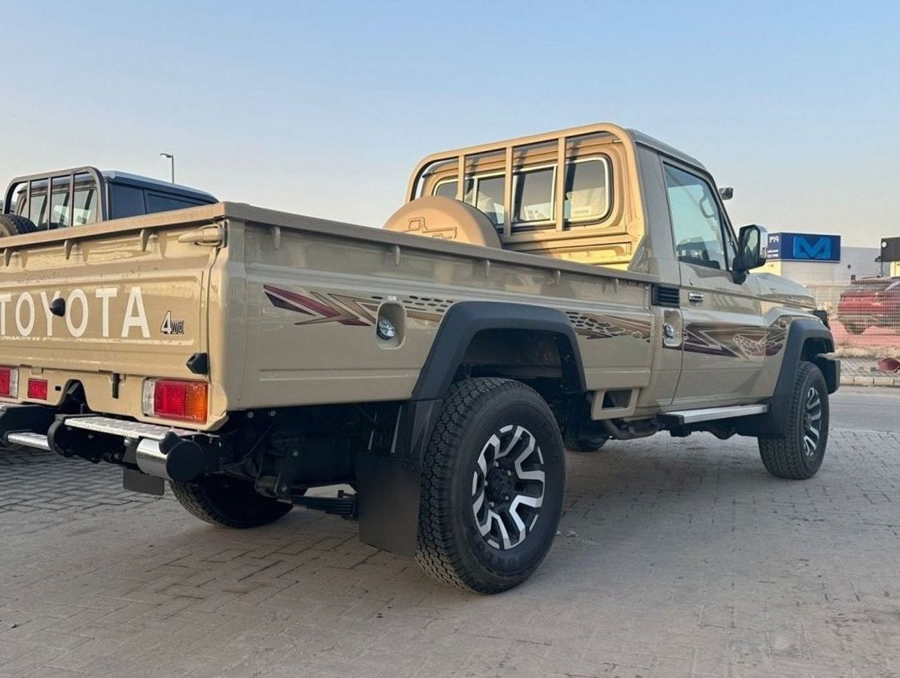 Toyota Land Cruiser Pick Up 4.0L Double Tank