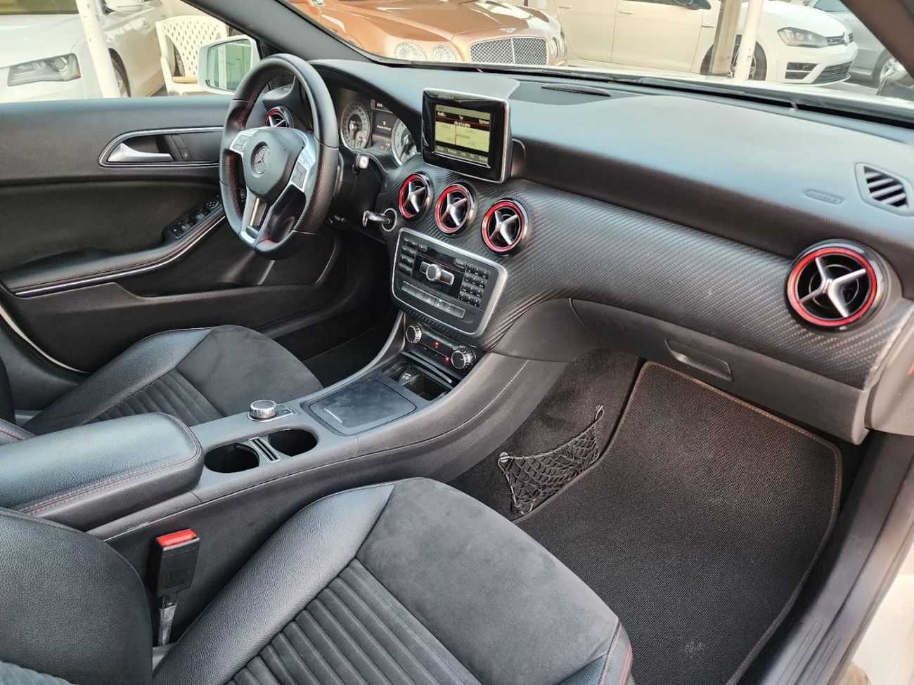 مرسيدس بنز A 250 Mercedes A250 kit AMG _GCC_2015_Excellent Condition _Full option