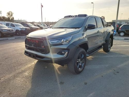 Toyota Hilux TOYOTA HILUX PICKUP RHD 2022 MODEL 2.8 L DIESEL AUTOMATIC(PM77151)
