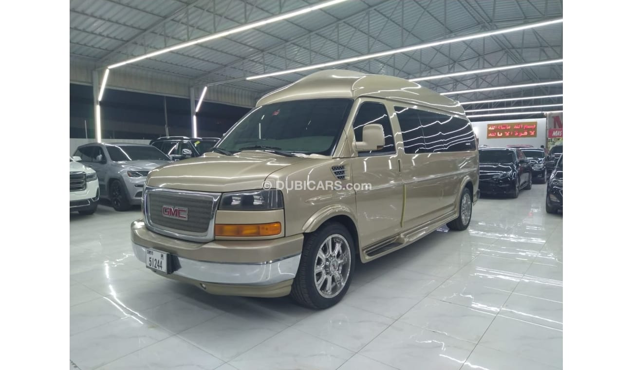 GMC Savana