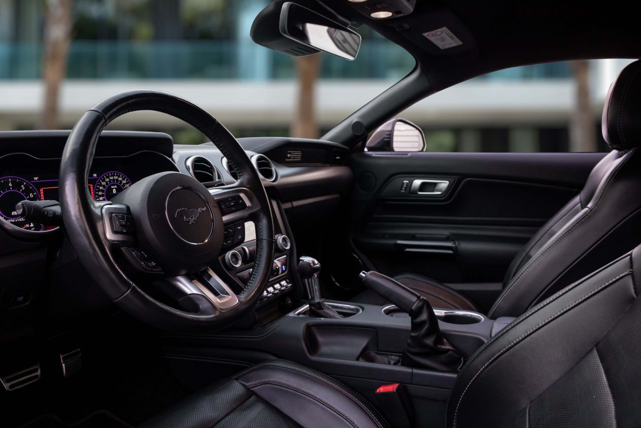 فورد موستانج Mustang | 2,350 P.M | 0% Downpayment | Apple Car Play | AC Seats | Warranty!