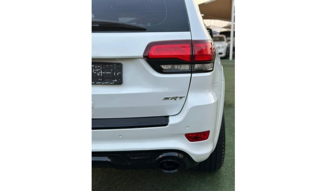 Jeep Grand Cherokee SRT