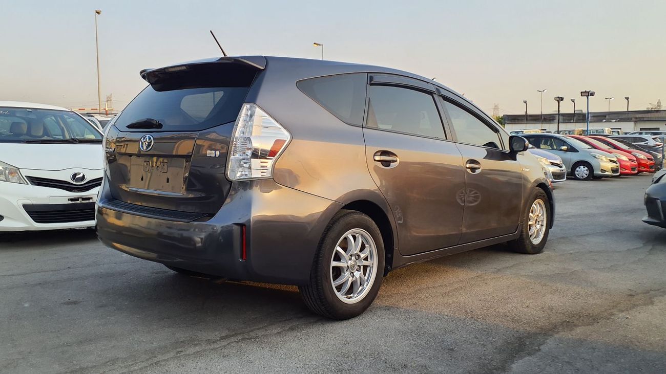 Toyota Prius+ Toyota Prius 2014 – Hybrid Efficiency | Grey