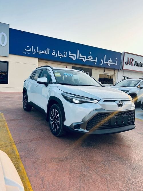 Toyota Frontlander Fully Loaded - Leather seats with 2 ton colors - Electrical Driver Seat - 5 seaters - LED lights ( F