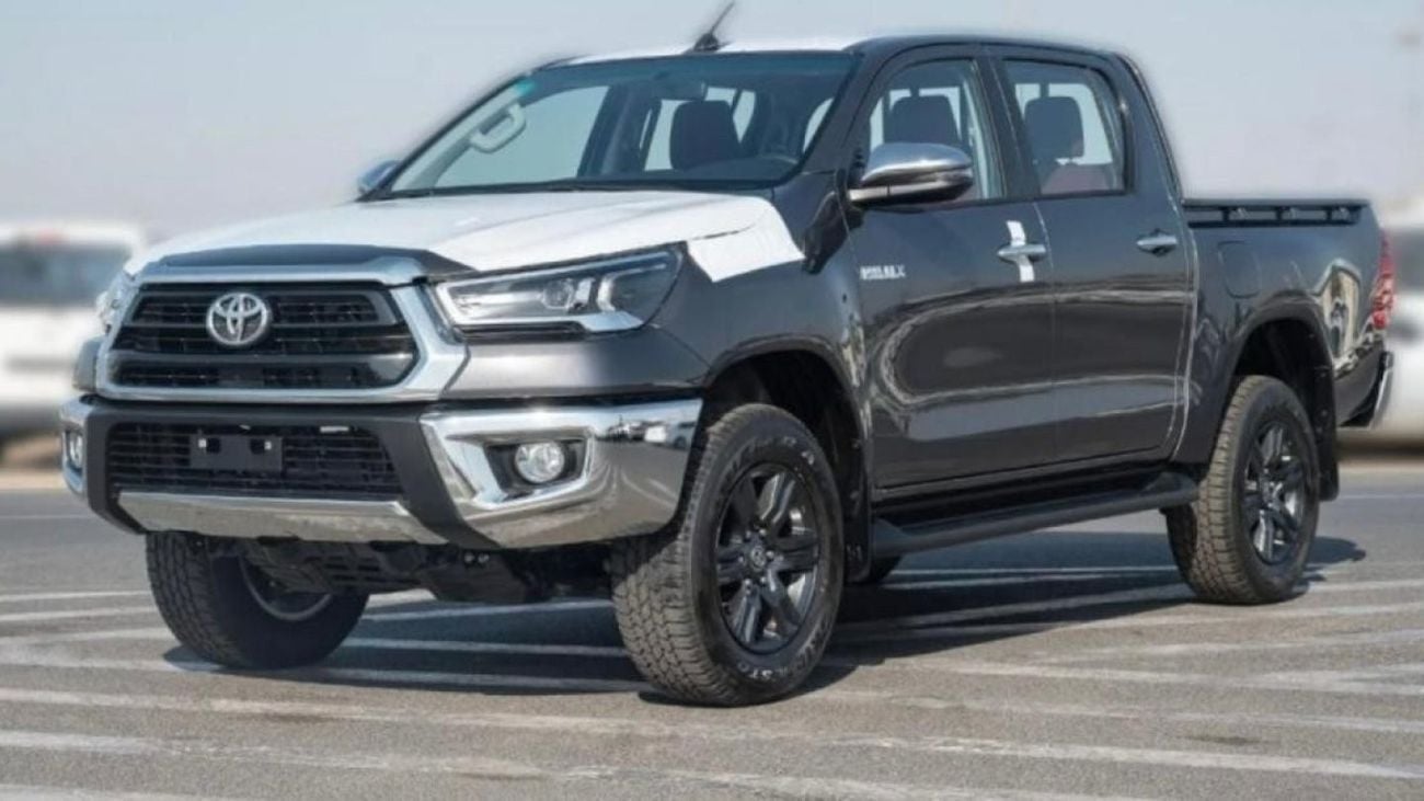 تويوتا هيلوكس Toyota Hilux 2.7L Petrol M/T 2023 Gray
